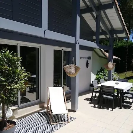 Chez Celine Sous Les Pins - Plages Et Piscine, Ocean Et Lac, Velos Et Yoga! בית נופש וייל-סן-ז'ירון