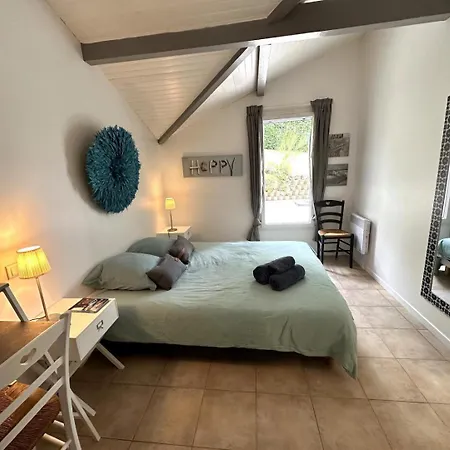 בית נופש Chez Celine Sous Les Pins - Plages Et Piscine, Ocean Et Lac, Velos Et Yoga!