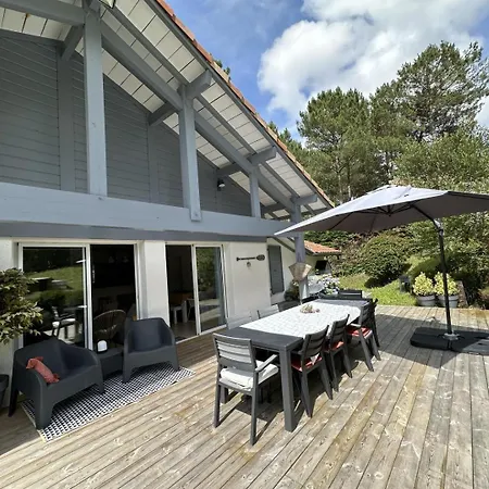 Chez Celine Sous Les Pins, De 1 A 8 Personnes, Piscine, Ocean, Lac, Velos *