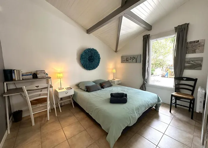 Chez Celine Sous Les Pins, De 1 A 8 Personnes, Piscine, Ocean, Lac, Velos *